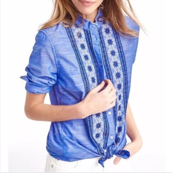 Gap Fitted Boyfriend Shirt - EUC - Picture 1 of 9